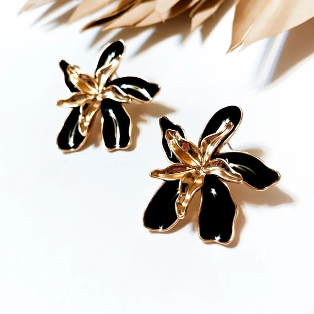 Black Flower  earrings  #886